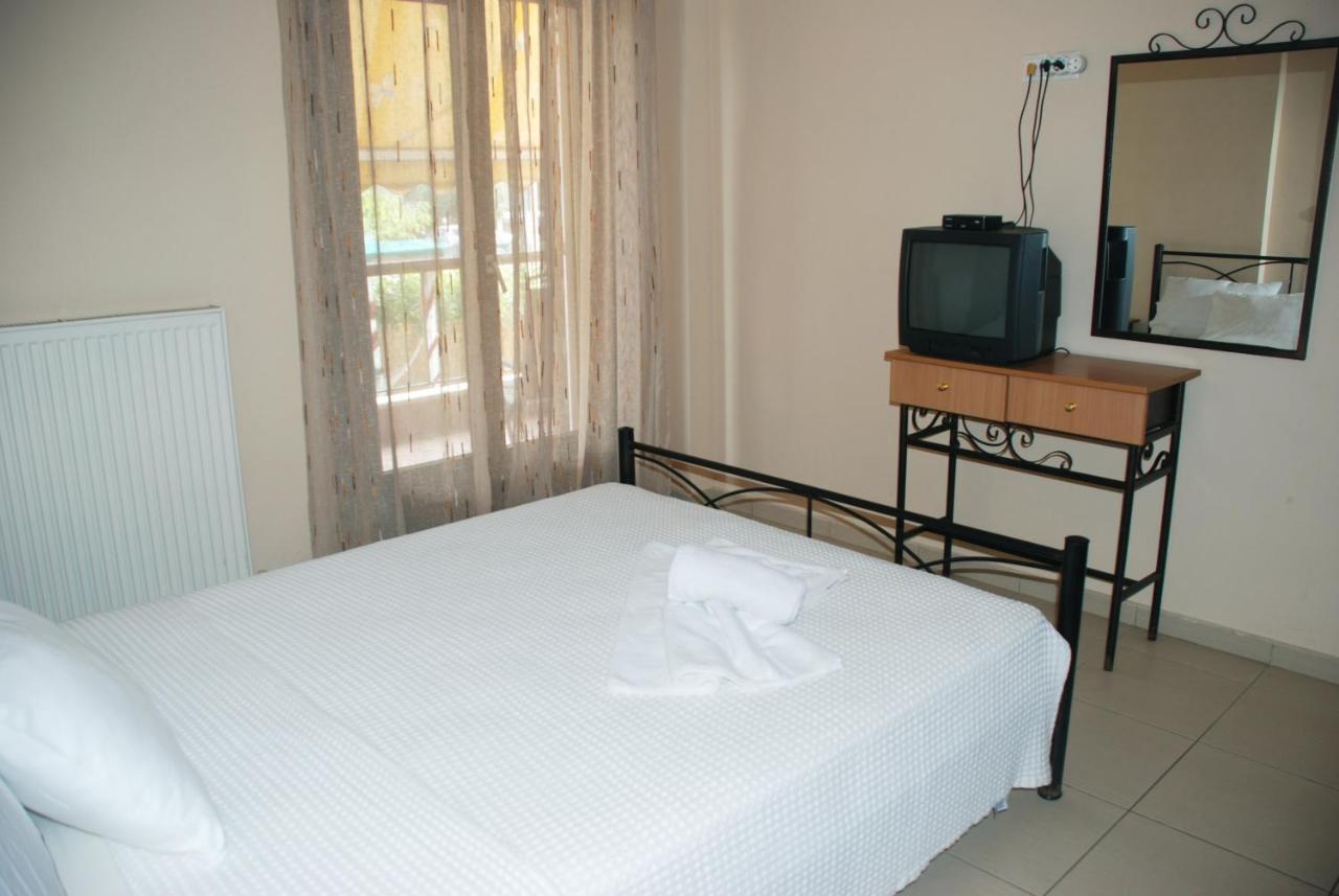 Villa Maria Ierissos Exteriör bild